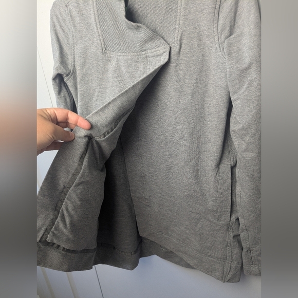 Lululemon Belle Wrap Sweater Gray Color Size 2 Pockets Style Number: W4ADXS - Picture 7 of 16